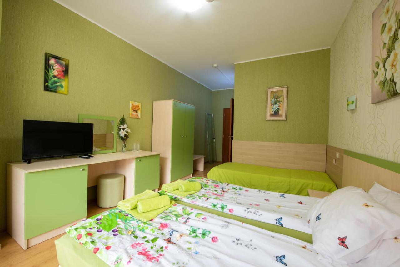Family Hotel Enica Tetewen Exterior foto