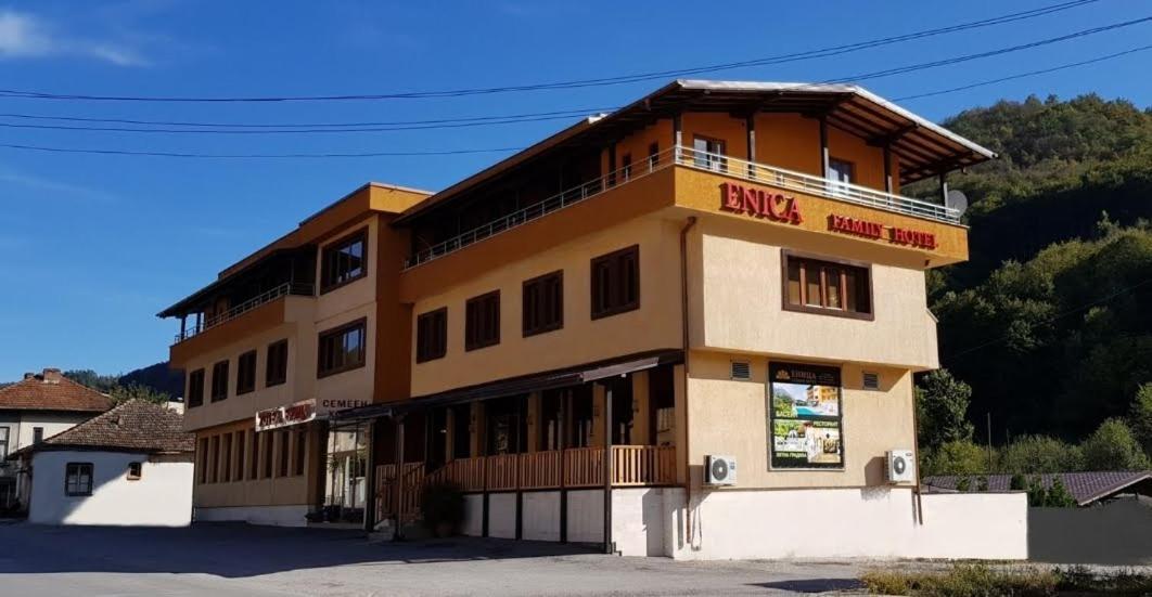 Family Hotel Enica Tetewen Exterior foto